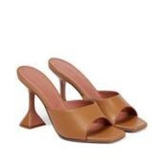 Amina Muaddi Lupita leather sandals size: 39 Nude/Beige/Camel - Picture 3 of 13